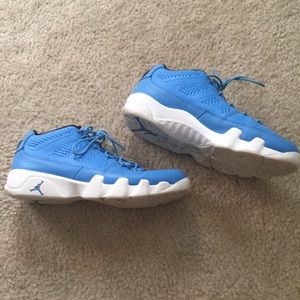 Jordan 9 Low “Pantone”